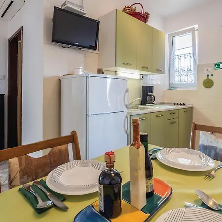 Amazing In Novigrad With Wifi * Novigrad Istria