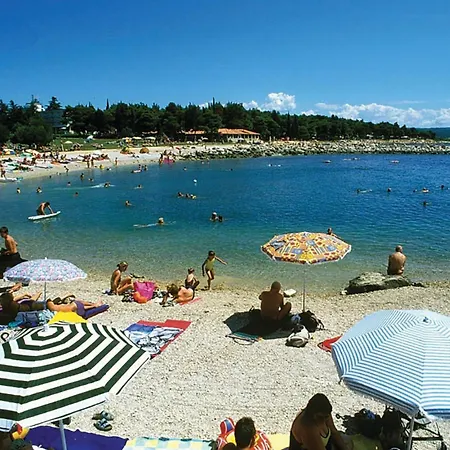 Apartment Lovely In Novigrad With Wifi