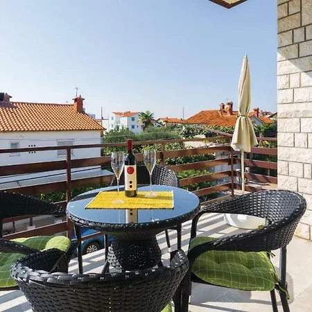 Lovely In Novigrad With Wifi *