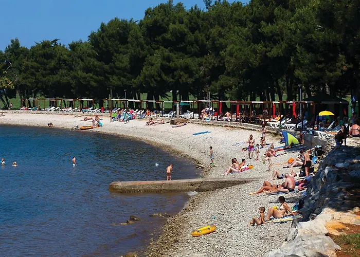 Amazing In Novigrad With Wifi Apartamento